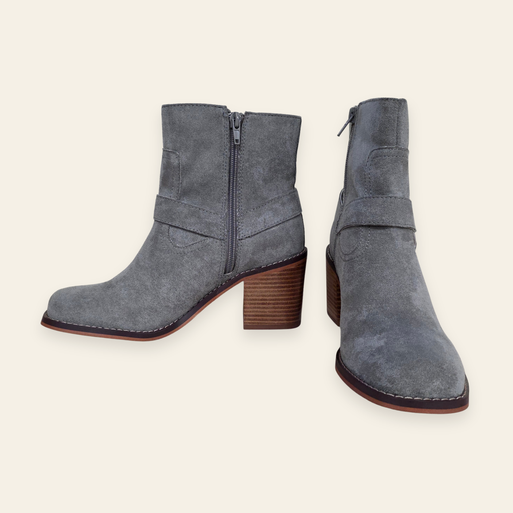 Oasis Society • CAMERON • Gray Suede Chelsea Boot