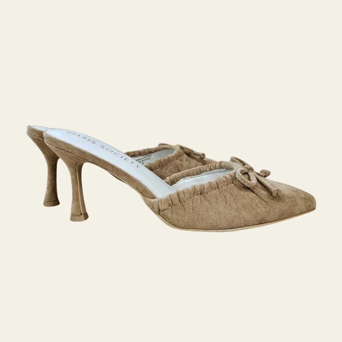 Oasis Society • MAVEN • Pointed Kitten Spring Heel with Bow